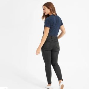 NWT Everlane Authentic Stretch High-Rise Cigarette Jean, Size 29